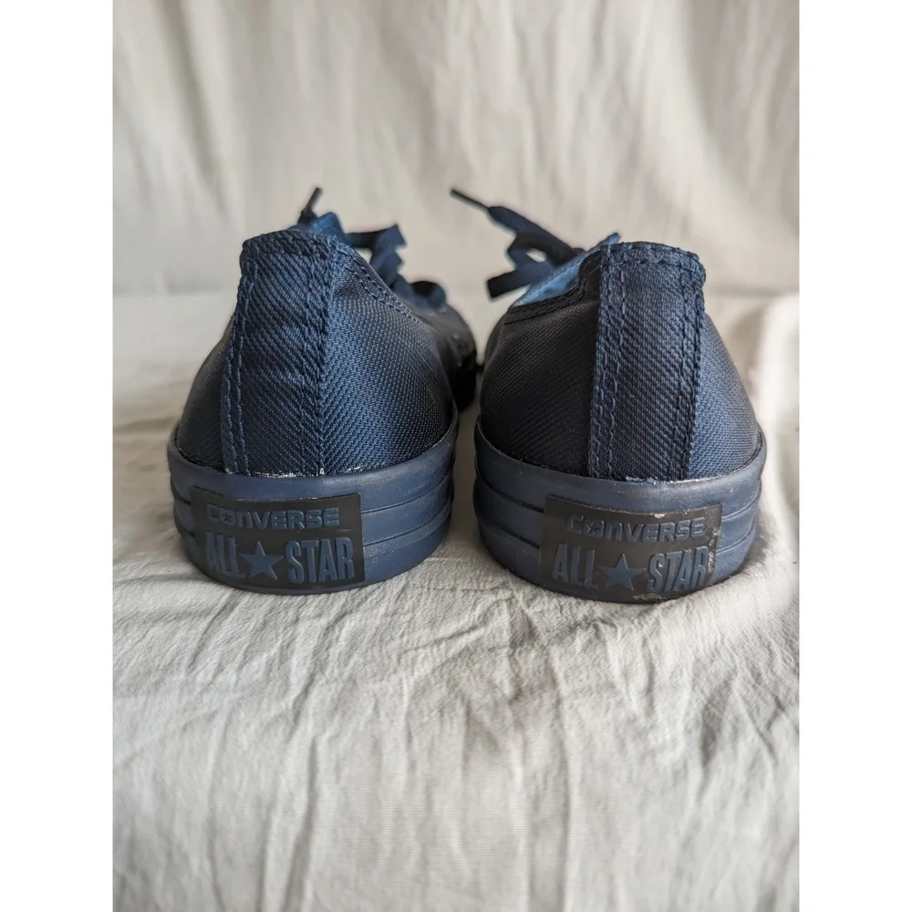Converseve - Full Navy Canvas Like New!
